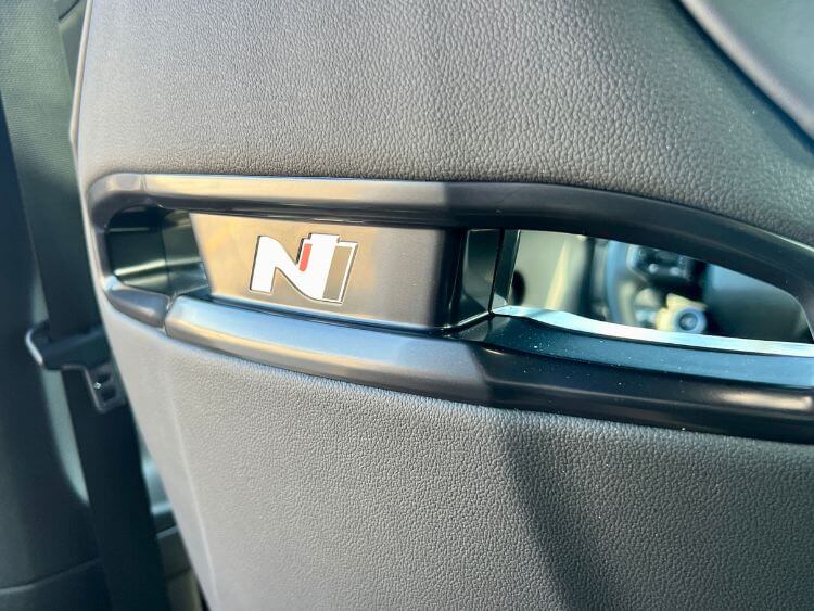 2025-hyundai-ioniq-5-N-seat-badge