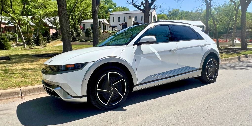 2025 Hyundai IONIQ 5 Limited. Credit: CarPro.