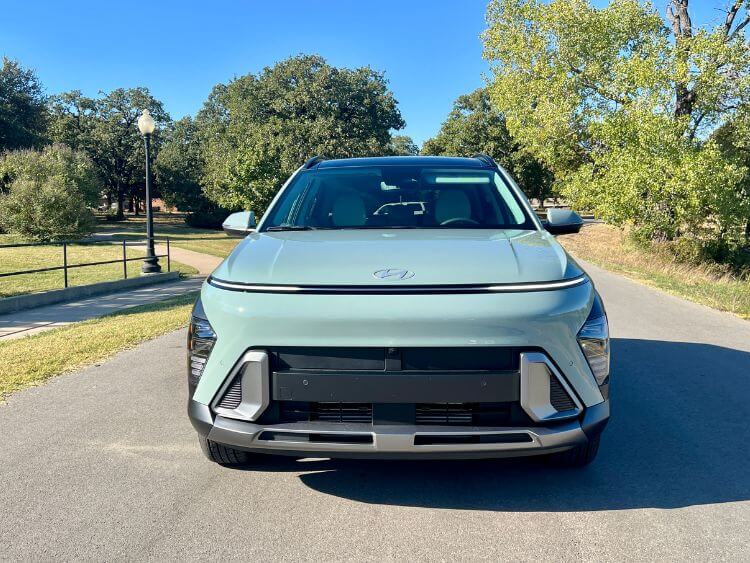 2025-hyundaii-kona-limited-grille-carpro