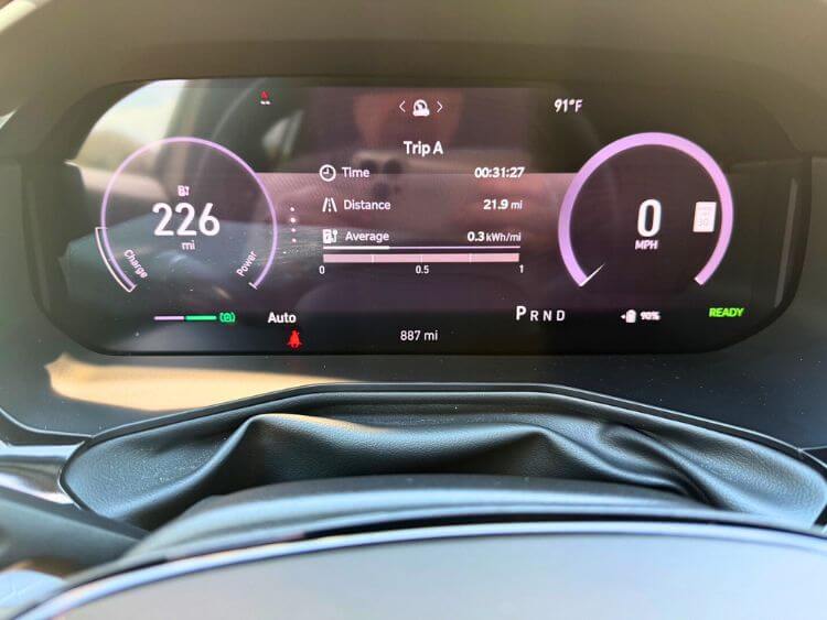 2025-jeep-Wagoneer-S-digital-driver-display-01 