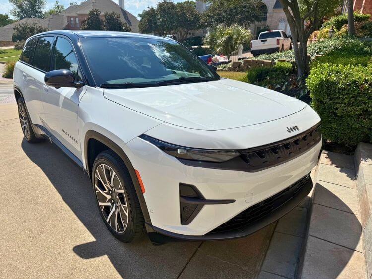 2025-jeep-Wagoneer-S-exterior-00