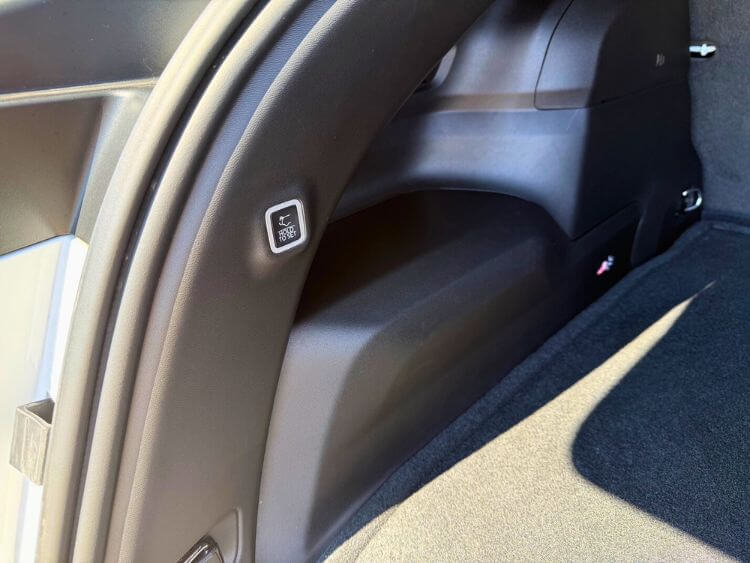 2025-jeep-Wagoneer-S-exterior-cargo01