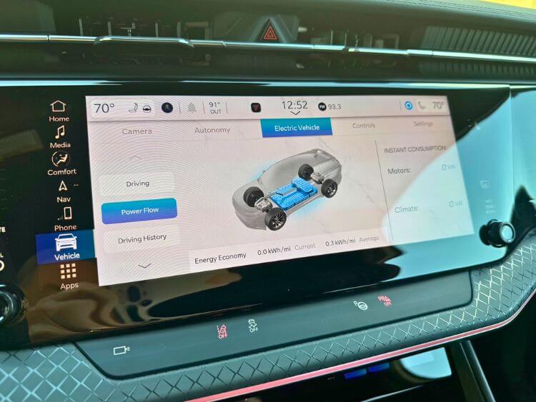 2025-jeep-Wagoneer-S-multimedia-02 