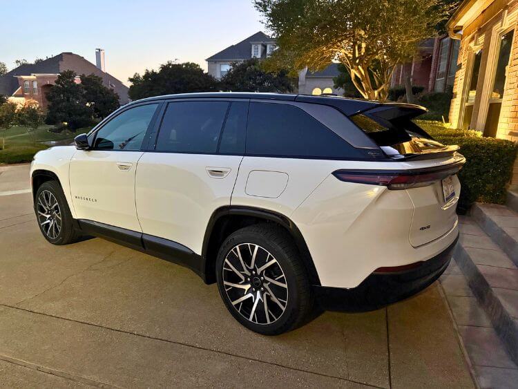 2025-jeep-wagoneer-s-exterior04