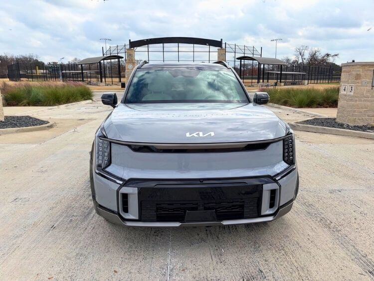 2025-kia-ev9-gt-line-exterior-2
