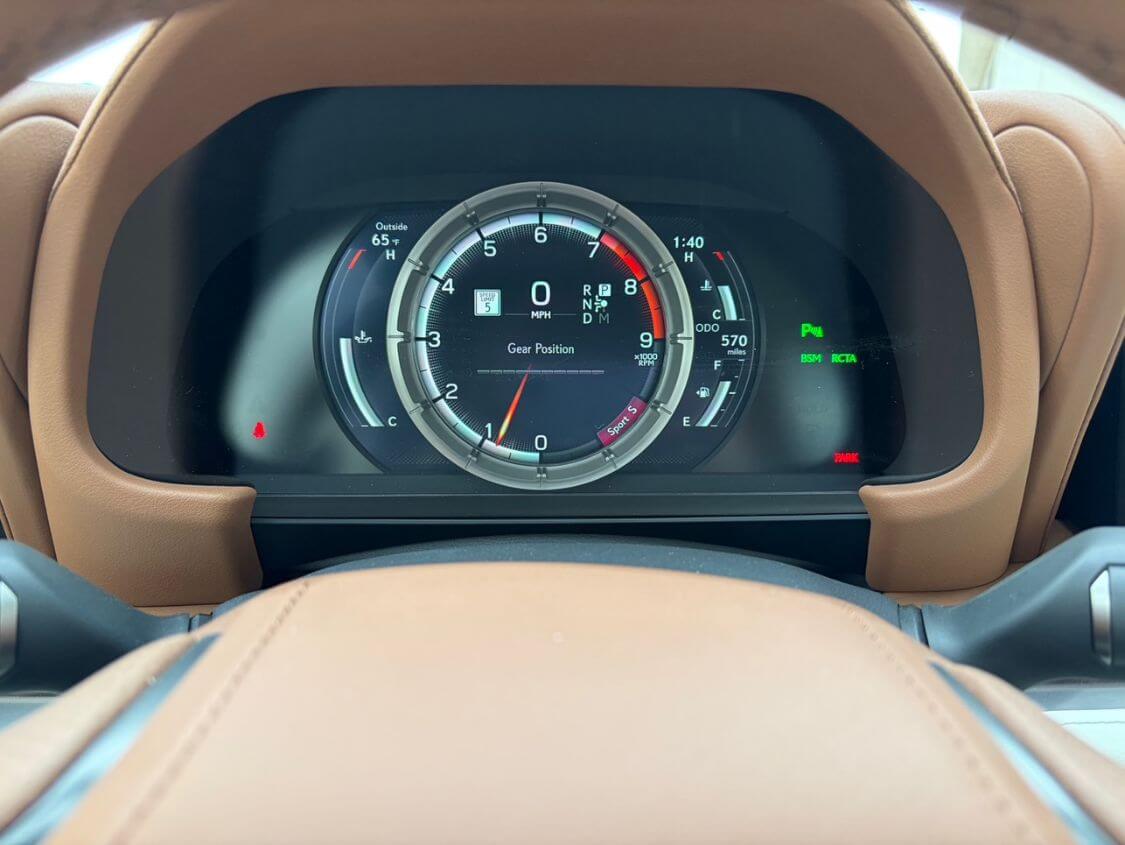 2025-lexus-LC500-Inspiration-series-digital-display.jpg