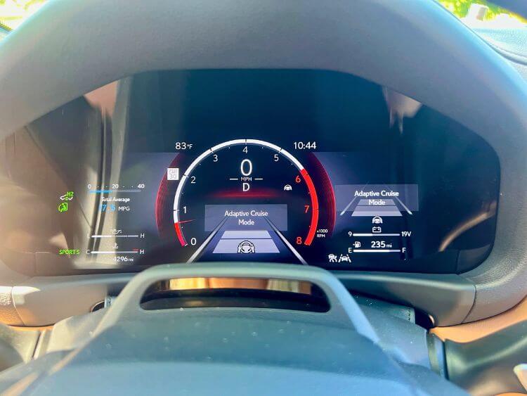 2025-lexus-lx-600-luxury-digital-display-carpro