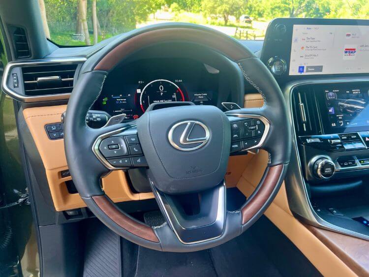 2025-lexus-lx-600-luxury-steering-wheel-carpro.jpg