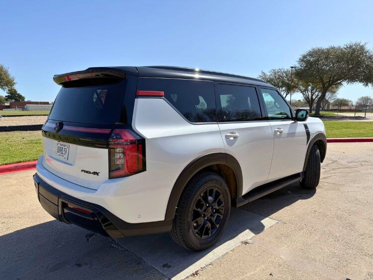 2025-nissan-armada-pro-4x-exterior-4-carpro..jpg