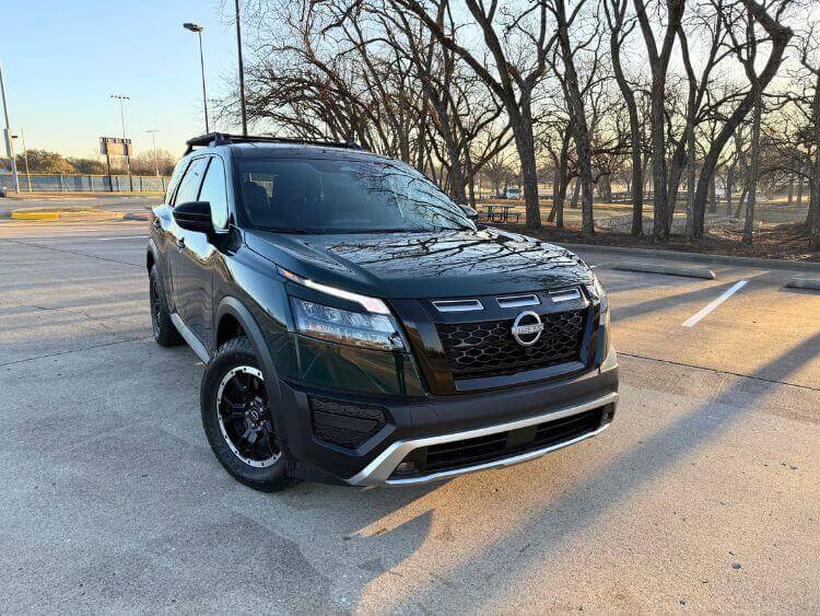2025-nissan-pathfinder-rock-creek-hero-3-carpro
