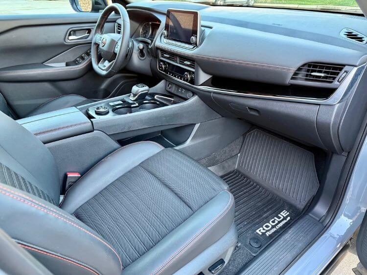 2025-nissan-rogue-rock-creek-interior-passenger-side-carpro.