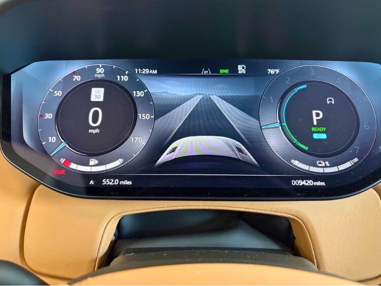 2025-range-Rover-Sport-SE-Dynamic-PHEV-digital-display