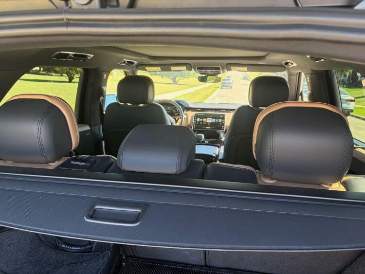 2025-range-Rover-Sport-SE-Dynamic-PHEV-interior-2