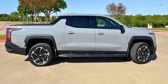 2025 Chevrolet Silverado EV LT Review