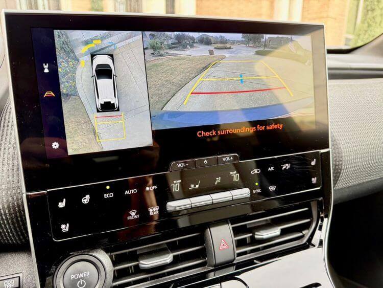 2025-subaru-solterra-backup-carpro