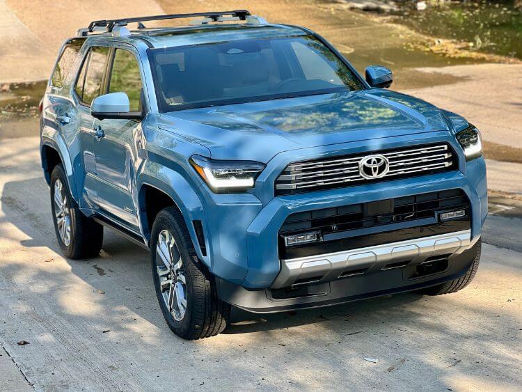 2025-toyot-runner-limited-hero-exterior