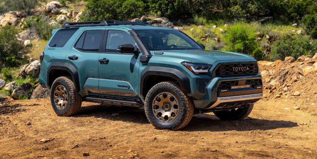 2025-toyota-4runner-hero-credit-toyota (1)