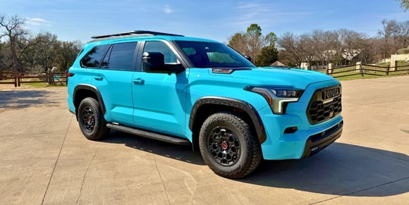 2025-toyota-seqouia-wave-maker-carpro