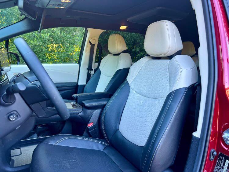 2025-toyota-sienna-platinum-driver-seat-carpro.jpg