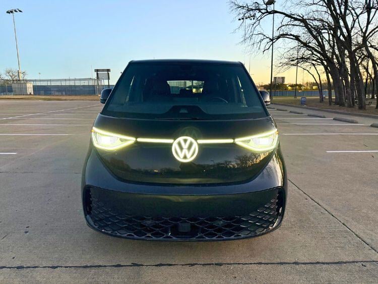 2025-vw-id-buzz-exterior-2jjpg