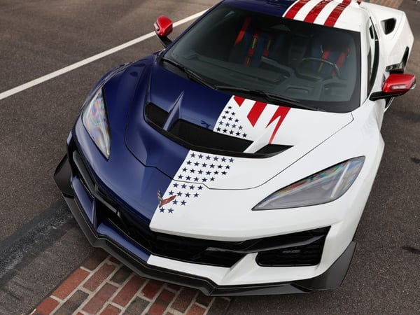 2026-Chevrolet-Corvette-ZR1X-Pace-Car-250th-america-birthday-livery