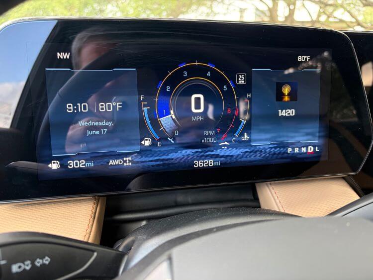 2026-Chevrolet-Equinox-ACTIV-digital-driver-display-1