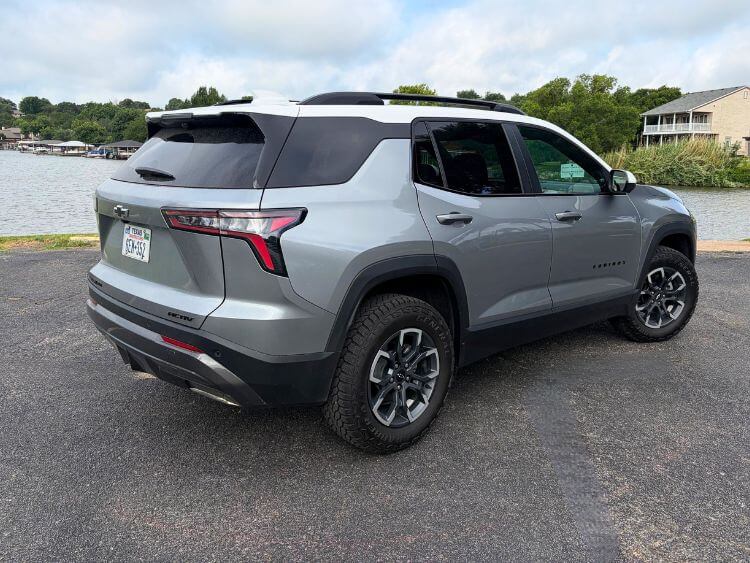2026-Chevrolet-Equinox-ACTIV-exterior-2