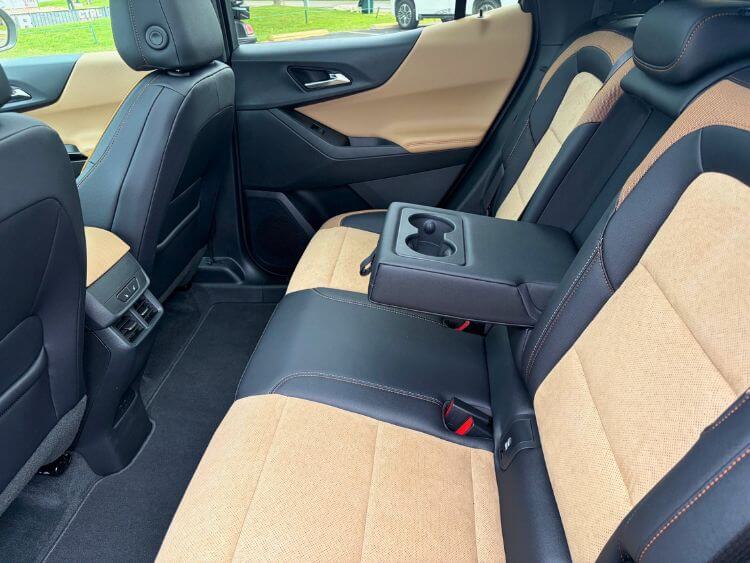 2026-Chevrolet-Equinox-ACTIV-interior-2nd-row-2