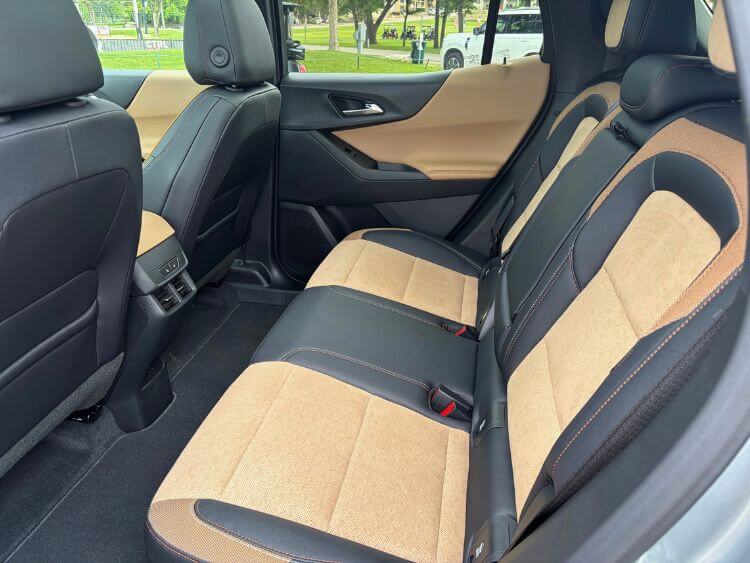 2026-Chevrolet-Equinox-ACTIV-interior-2nd-row-4