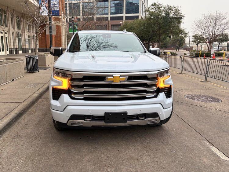 2026-Chevy-silverado-1500-high-country-exterior-front-grille-jjpg