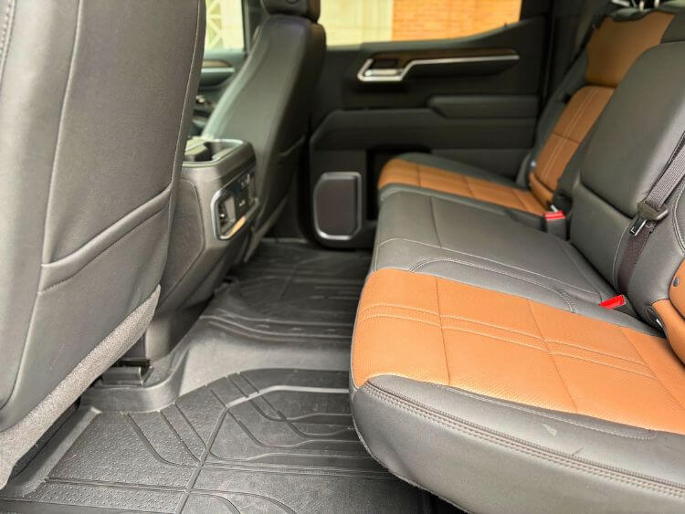 2026-Chevy-silverado-1500-high-country-second-row-2-jpg