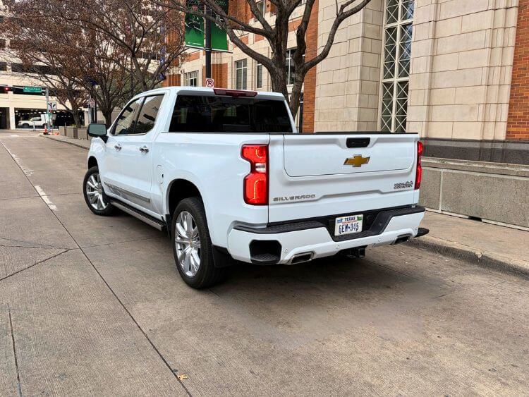 2026-Chevy-silverado-1500-high-country-tail-gate-carpro