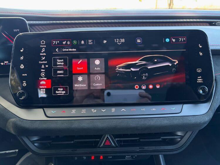 2026-Dodge-Charger-Scat-Pack-Plus-drive-select-carpro