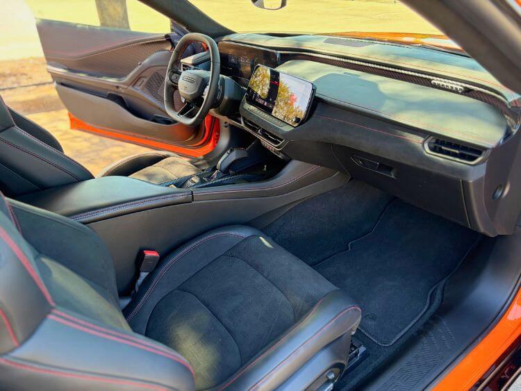 2026-Dodge-Charger-Scat-Pack-interior-2-carpro.jpg