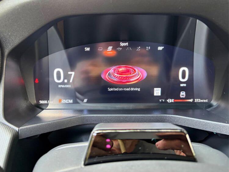 2026-Ford-Explorer-Tremor-digital-driver-display-spirited-driving-