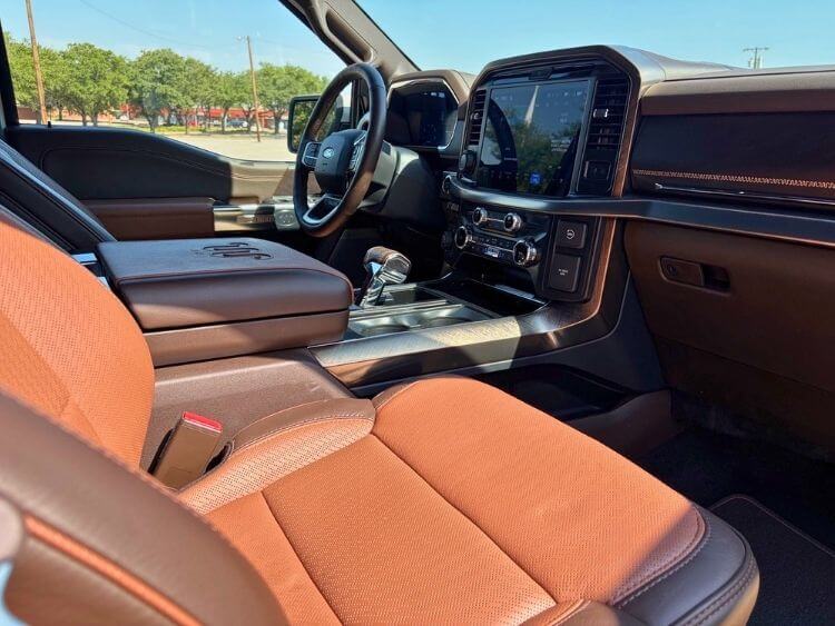 2026-Ford-F-150 King Ranch PowerBoost Hybrid-dash-carpro