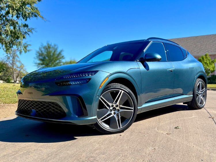 2026-Genesis-GV60-Performance-exterior-1