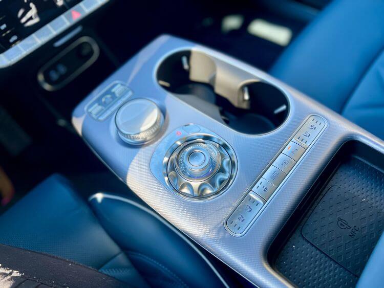 2026-Genesis-GV60-Performancec-center-console