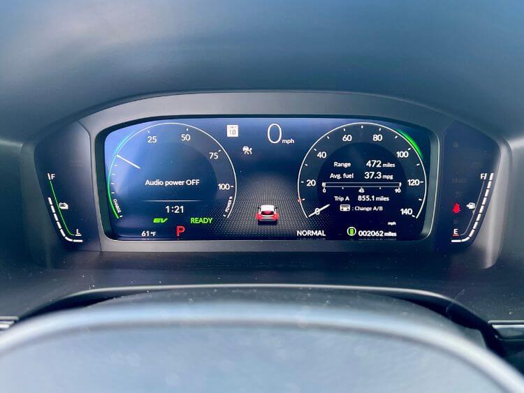2026-Honda-CR-V-TrailSport-new-display-driver-