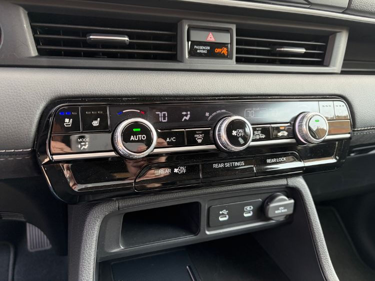 2026-Honda-Pilot-Elite-climate-2-carpro