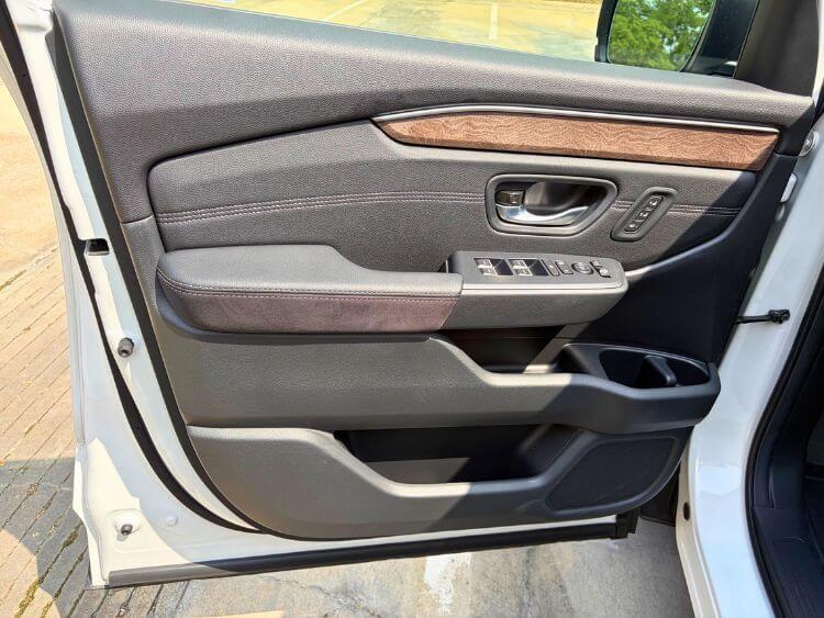 2026-Honda-Pilot-Elite-door-panel-carpro