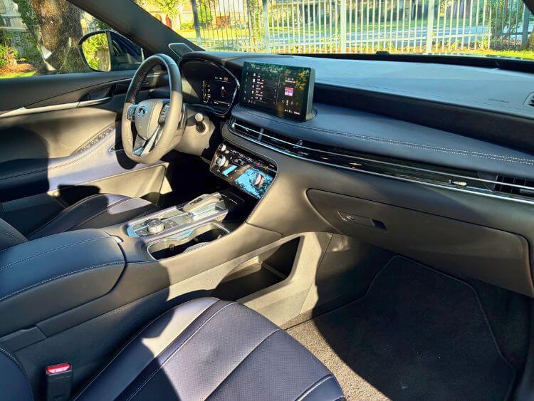 2026-Infiniti-QX60 -Sport-passenger-side-