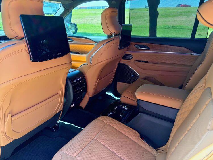 2026-Jeep-Cherokee-L-back-seat-entertain-carpro