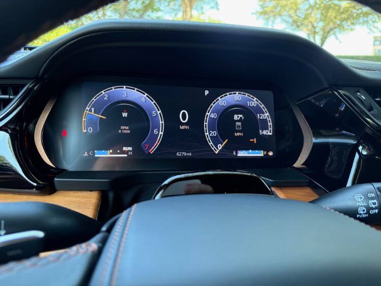 2026-Jeep-Cherokee-L-digital-driver-display-carpro.