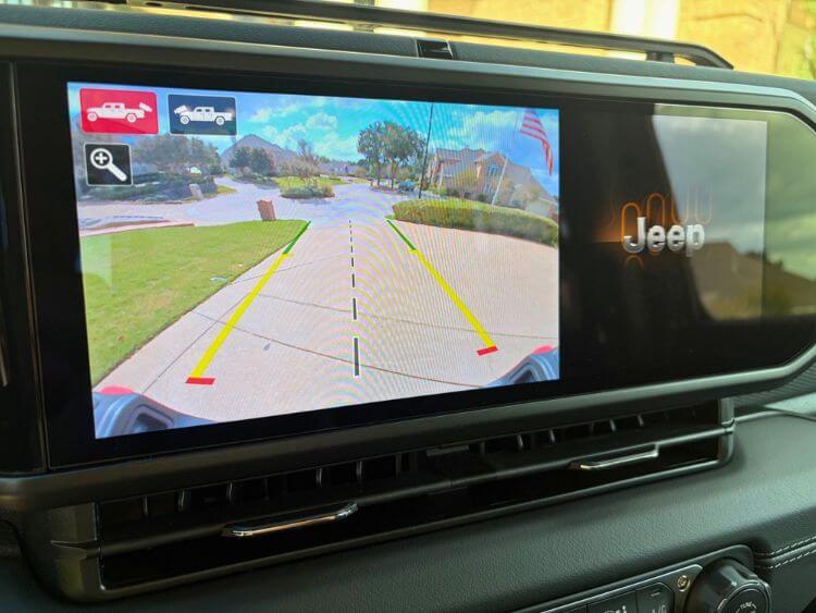 2026-Jeep-Gladiator-Rubicon-X-backup-camera