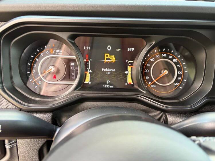 2026-Jeep-Gladiator-Rubicon-X-digital-driver