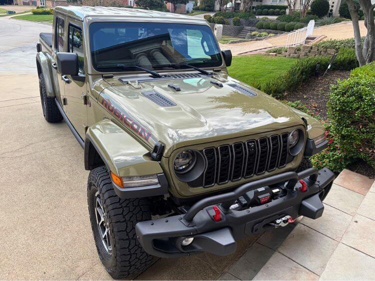 2026-Jeep-Gladiator-Rubicon-X-exterior-front-end-2-
