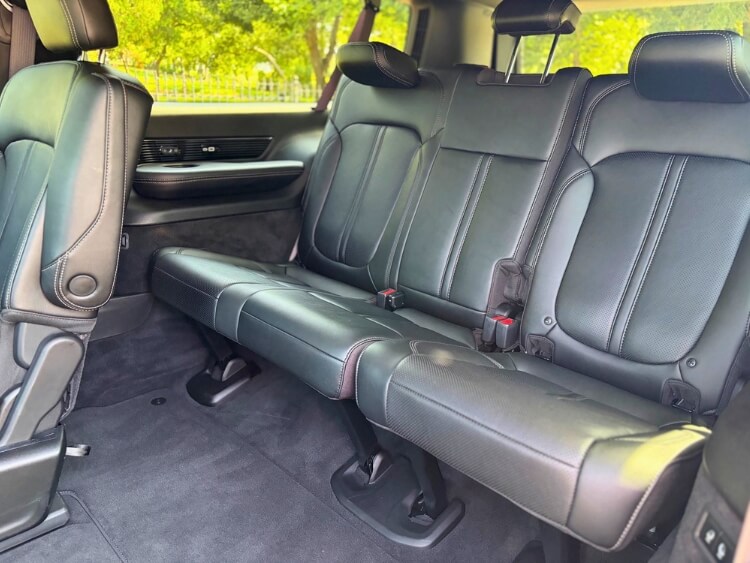 2026-Jeep-Grand-Wagoneer-L-Summit-Obsidian-3rd-row-carpro