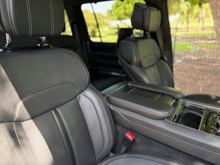 2026-Jeep-Grand-Wagoneer-L-Summit-Obsidian-seats-4-carpro.j