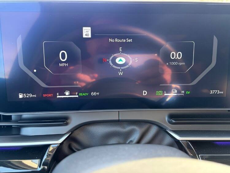 2026-Kia-Carnival-Hybrid-SX-Prestige-digital-display